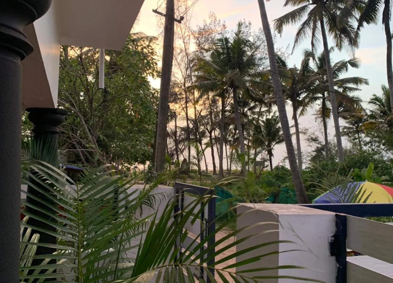 Shoreline Marari Beach Villa At Golden Beach Mararikulam Bed & Breakfast