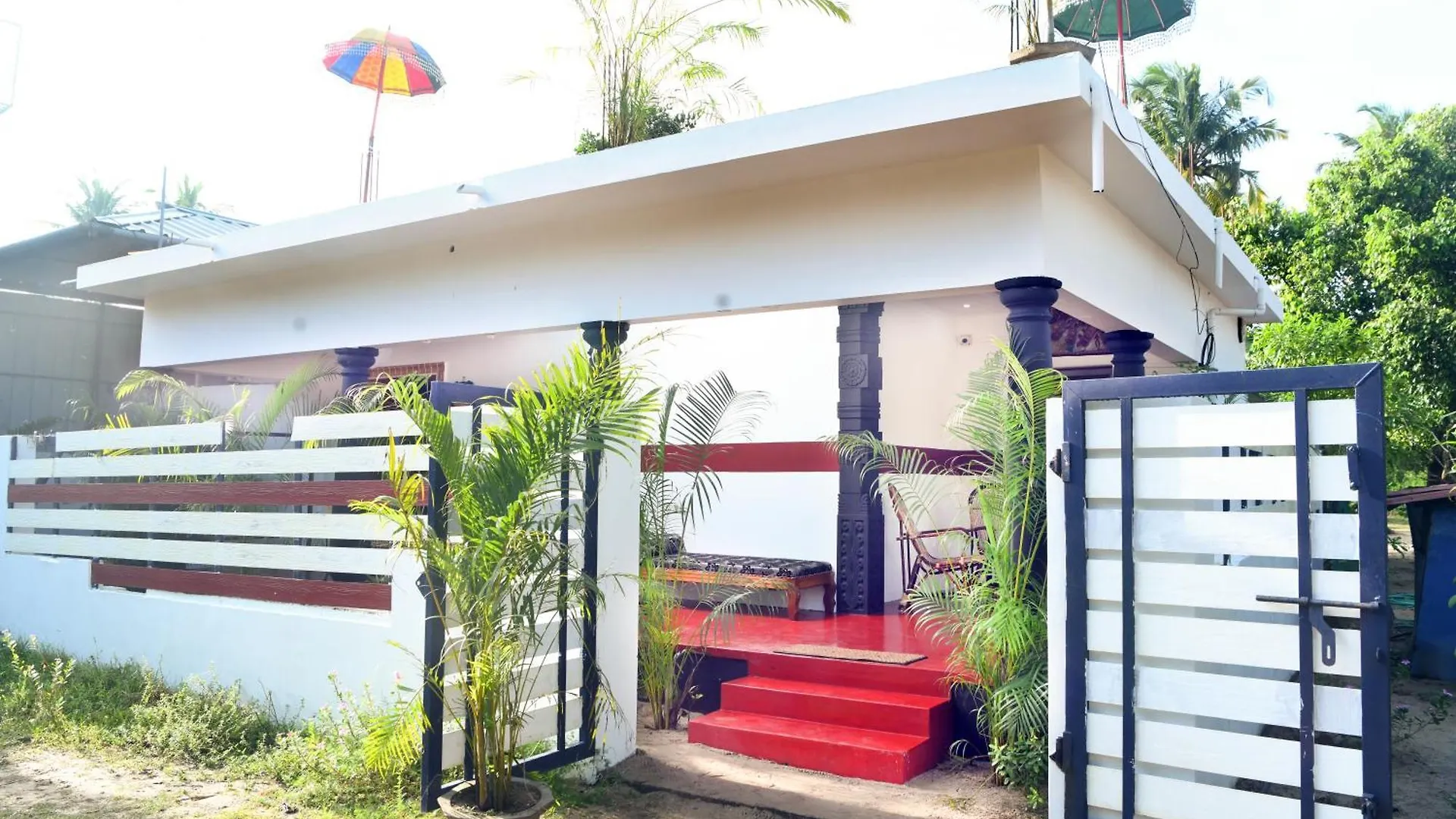 Shoreline Marari Beach Villa At Golden Beach Mararikulam Bed & Breakfast