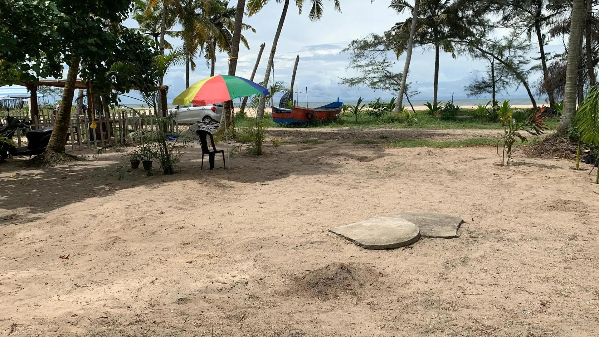 Shoreline Marari Beach Villa At Golden Beach Mararikulam India